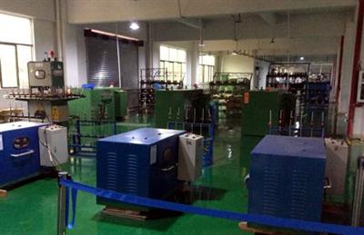 生產(chǎn)車(chē)間