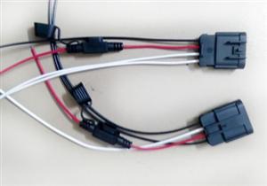 汽車連接線帶保險(xiǎn)絲